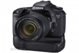 Canon7DII会像EOS-1D系列一样内置手柄？