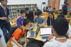 港中学生NOI赛获取佳绩