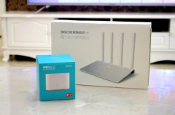 荣耀路由2S抢先体验 信号比家里那台360路由更猛