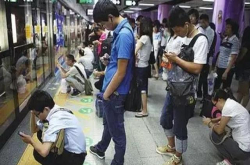 还在迷信kindle？纤薄高清三防的当当阅读器light才是你的佳选
