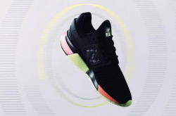 索尼与NewBalance研发智能跑鞋 搭载电子墨水屏