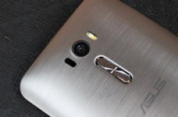 近乎即时对焦AsusZenFone2Laser评测