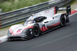 纽布灵北赛道终极皇者！Porsche 919 Hybrid Evo