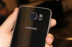 Samsung新专利：镜头变身指纹识别器