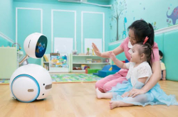 华硕携手峰傅智慧打造ZenboBaby+幼保小助理