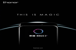 针尖对麦芒 荣耀Magic2炸出小米MIX3 网友说似曾相识