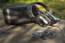 CampfireAudio首款耳罩耳机Casade登场，随身导向并采与SennheiserHD800相同插针