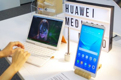 HuaweiMediaPadM5系列香港卖街！支援Hi-RES音效及压力感应触控笔