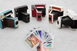 Lomo折叠式宝丽来相机InstantSquare正式开售