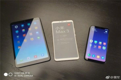 雷军晒三机：小米Max3旁边 米8太娇小