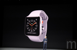 AppleWatchseries3揭晓搭载eSIM连网功能、运作效率更快