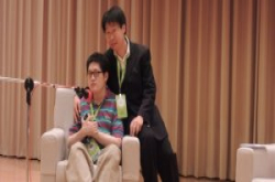 在黑暗中绽放程式之光，视障生誓言改造盲用软件