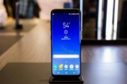 Samsung可卷曲屏幕新增功能：重力按压技术