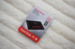 全球首款64层3DNAND固态硬盘来袭 以后买SSD再也不肉痛了