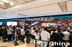 排队盛况超越iPhone,OnePlus6pop-up活动超万人排队体验