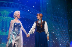【LetItGo】《魔雪奇缘》吹袭香港迪士尼