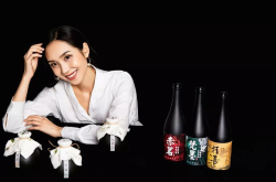 把鲜花果酿进酒里 食喜要用果香美酒满足姑娘的味蕾