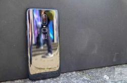 一加6与谷歌Pixel2XL：300美元价格有什么区别？