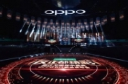 追赶旗舰热潮的明星双摄 OPPO R11新品上市