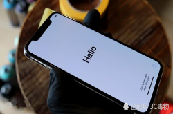 一招可以让你的iPhoneX独一无二但前提需要有些艺术细胞