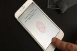 Apple黑科技专利曝光在屏幕上指纹识别