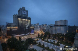 华为在西班牙打出5673平米的P20Pro广告：获吉尼斯纪录