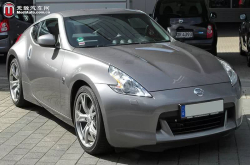 淑女变雪橇Nissan370Z化身滑雪高手