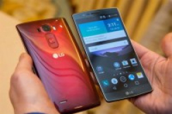 LG曲面旗舰GFlex3或无缘明年亮相：G5才是重头戏