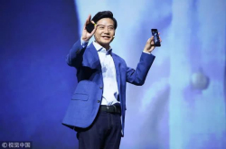 小米正式提交IPO；阿里发布逆天年报