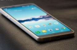 lgg6无线充电就自动开机提示充电口进水有湿气，检测到水分骁龙821