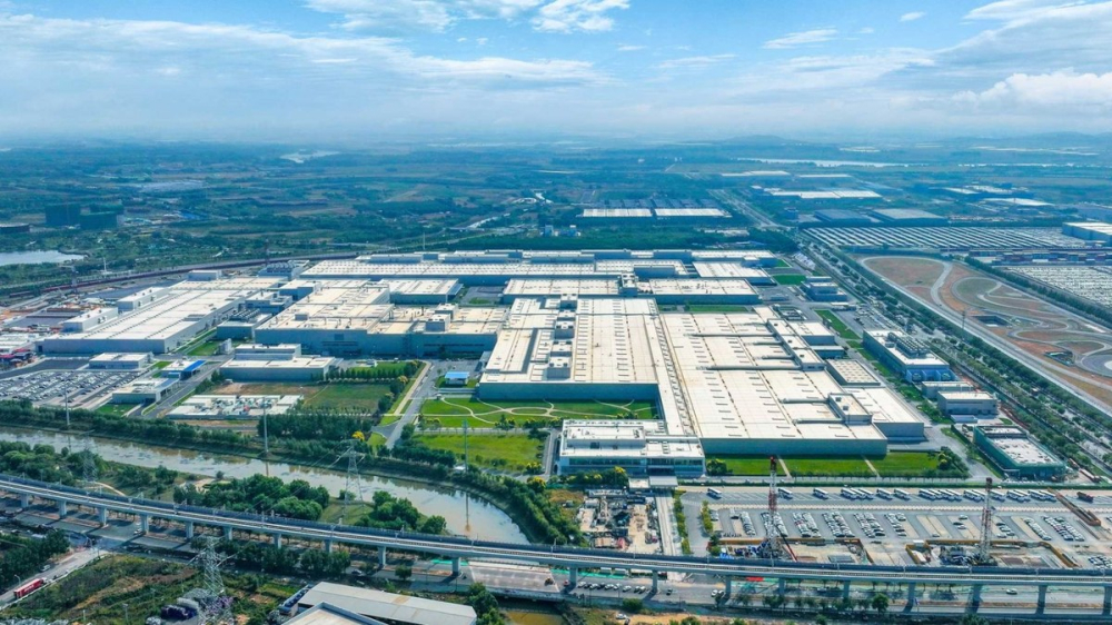 宝马沈阳量产第六代电池 新i3续航1213公里